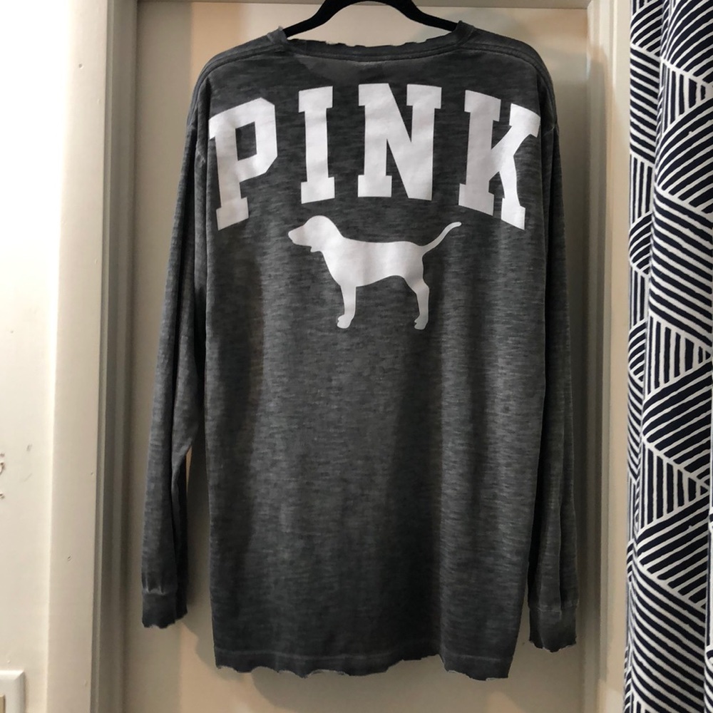 Vs Pink long sleeve (Hole by pocket)